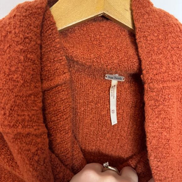 Free People Stormy Orange Cowl Neck Crop Knit Sweater Size XS - Picture 4 of 6